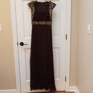 Formal/Prom Sz 8 capped-sleeve Empire waist gown